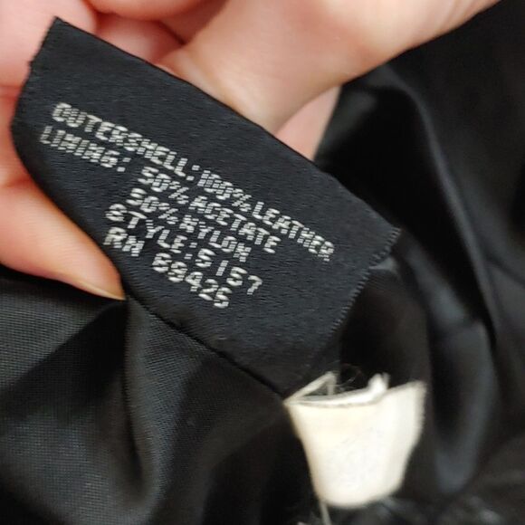 VTG Black Leather Bomber Jacket Byrnes & Baker Unisex Moto Jacket Size Small - Picture 4 of 10